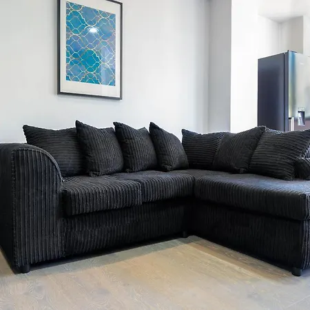 Haus Luxury - Perry Barr - Parking - Smart Tv - Wifi - Rated Apartament *